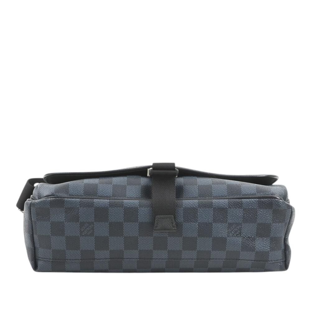 Louis Vuitton Messenger