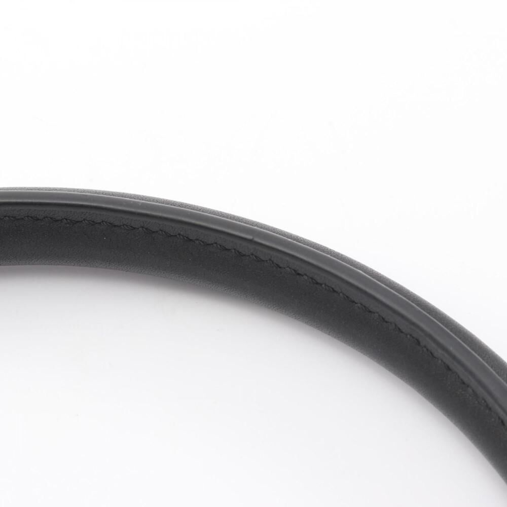 C&eacute;line Trapeze