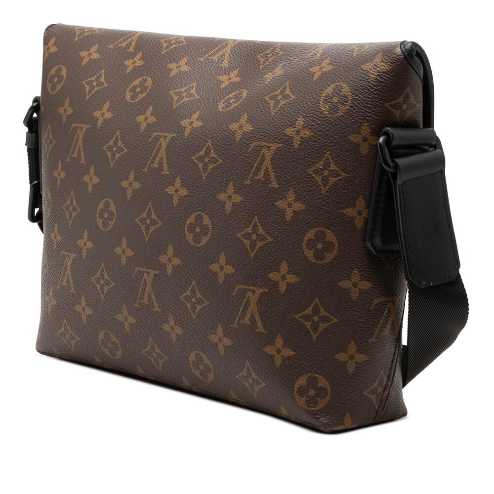 Louis Vuitton Messenger