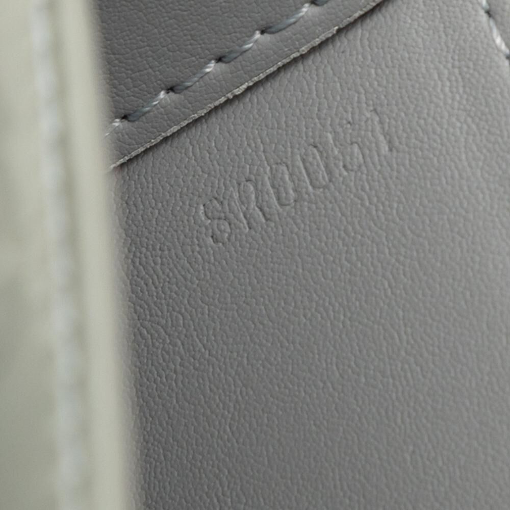 Louis Vuitton Christie