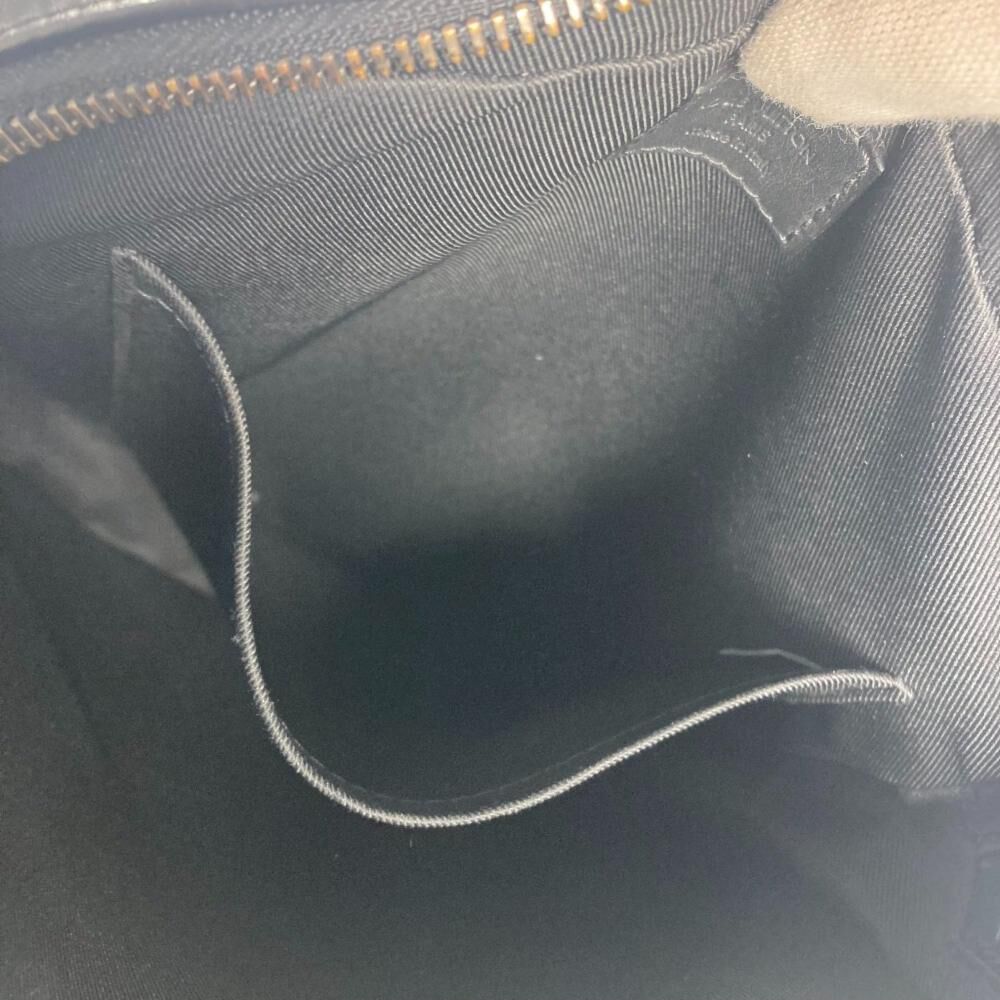 Louis Vuitton Messenger