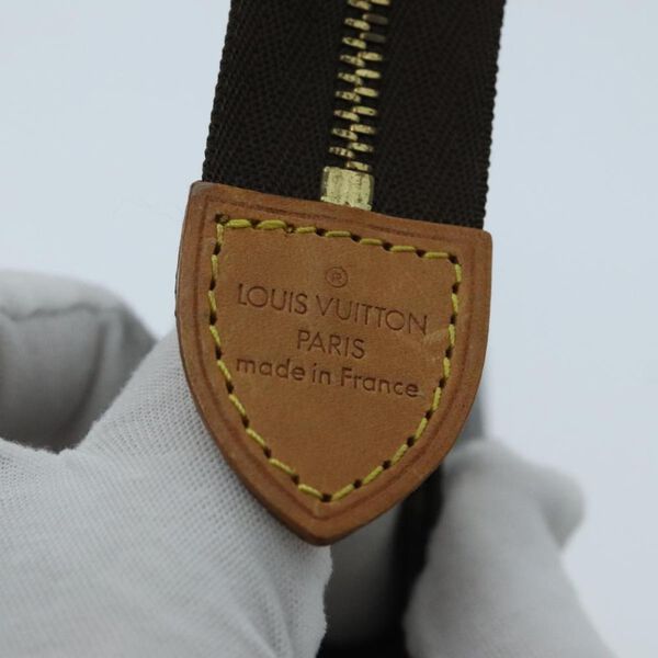 Louis Vuitton Poche Toilette