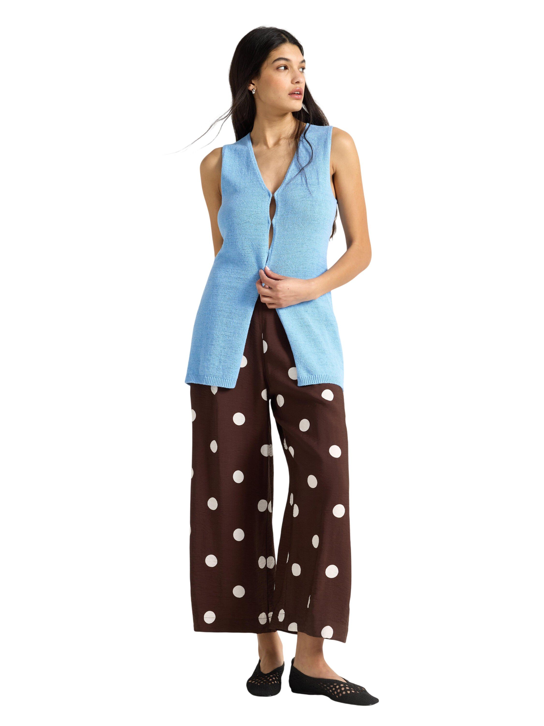 Long fine-knit vest with v-neck and