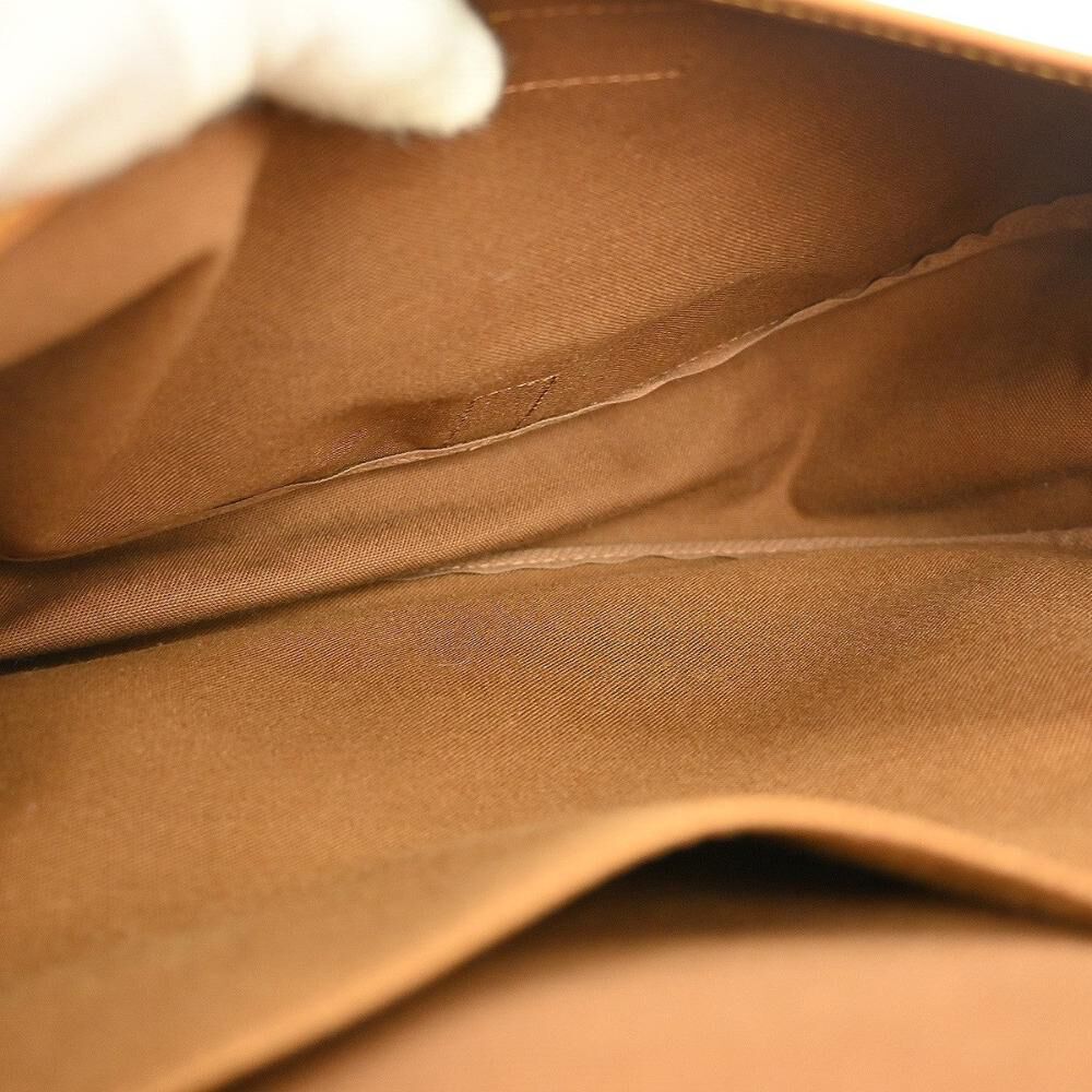 Louis Vuitton Saumur