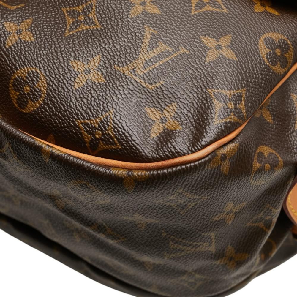 Louis Vuitton Saumur
