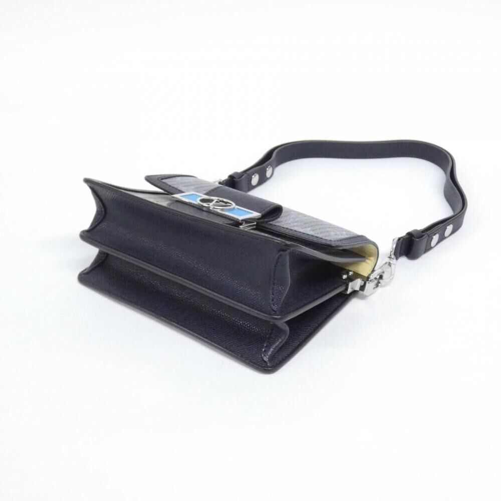 Louis Vuitton Dauphine