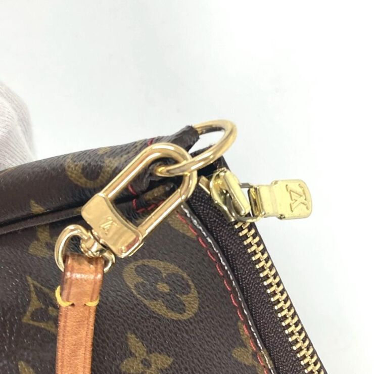 Louis Vuitton Pochette Accessoires