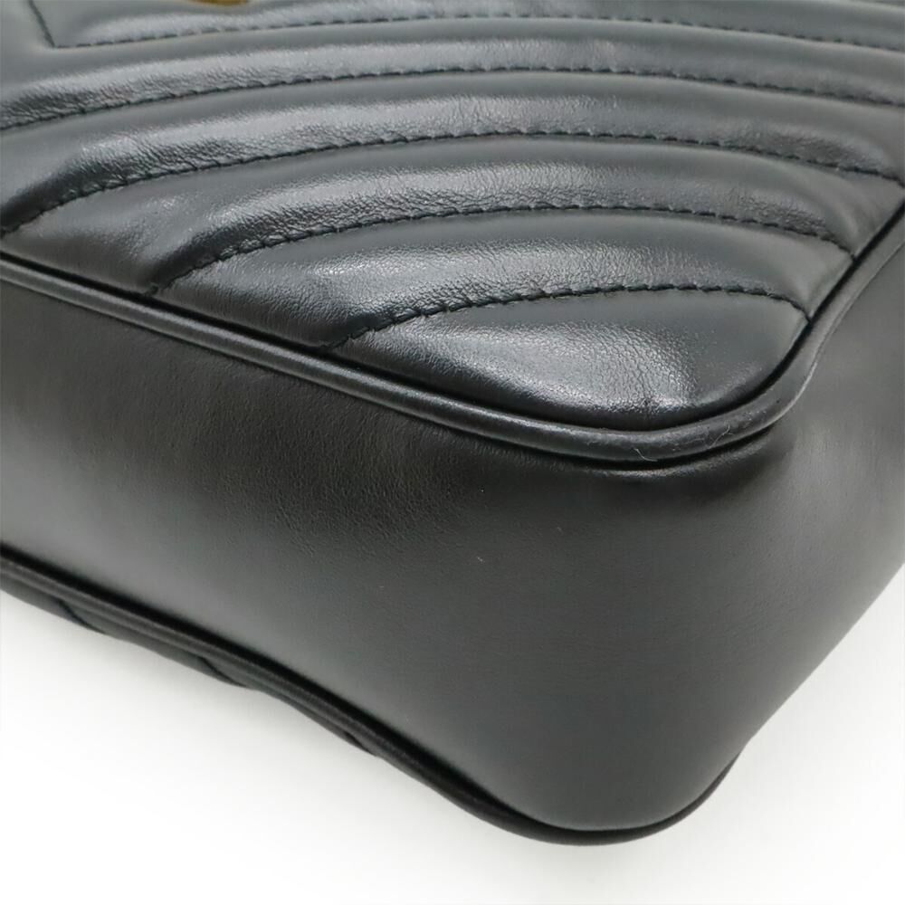 Yves Saint Laurent Shoulder Bag