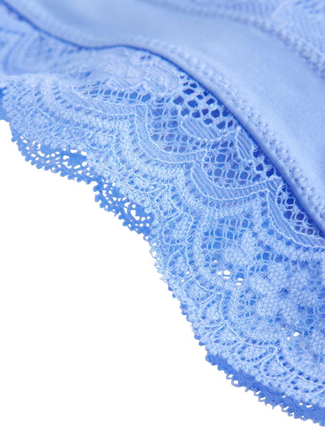 Brazilian trosor i spets