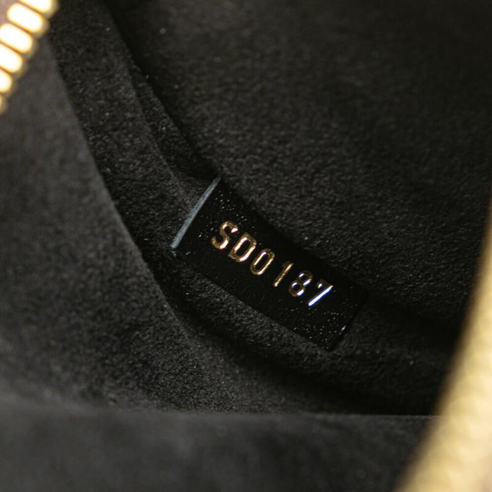 Louis Vuitton Shoulder Bags