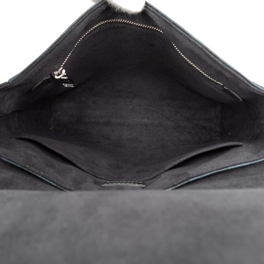 Louis Vuitton Messenger