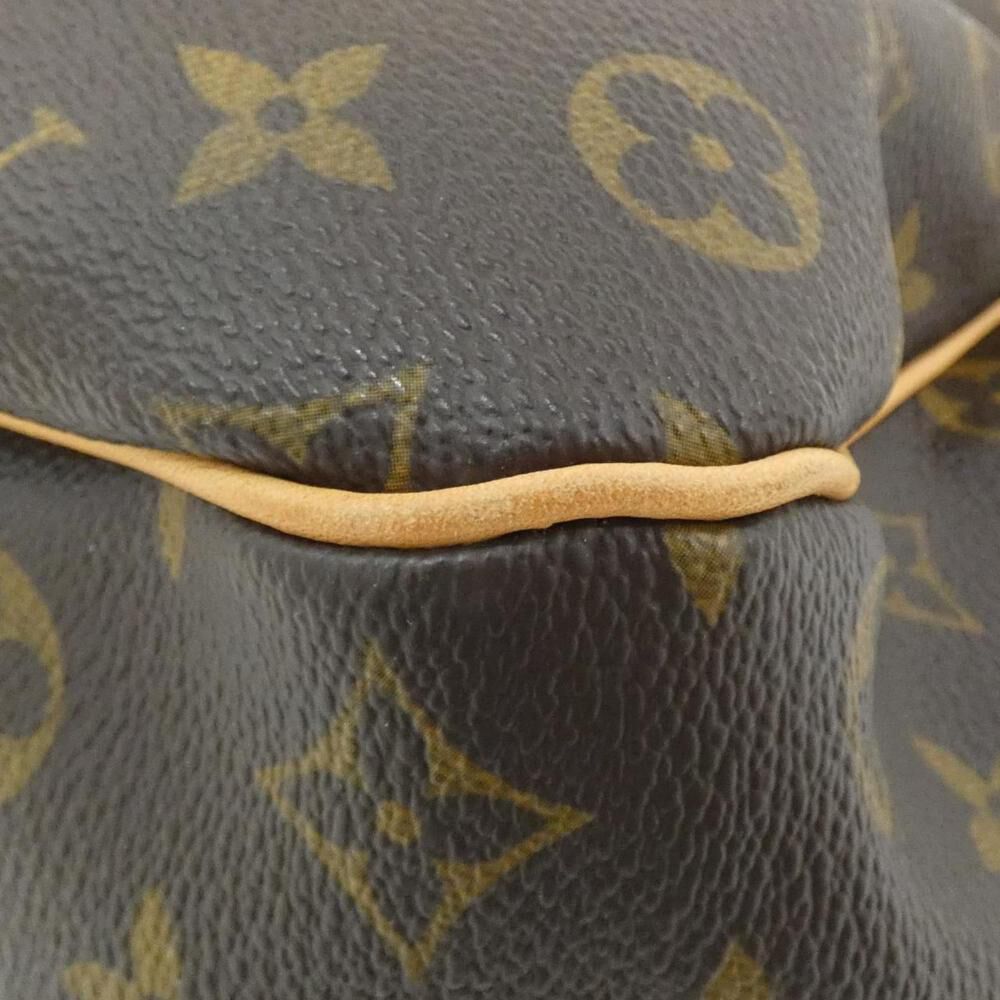 Louis Vuitton Shoulder Bags