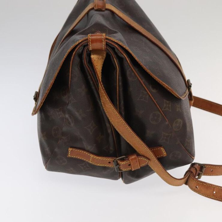 Louis Vuitton Saumur