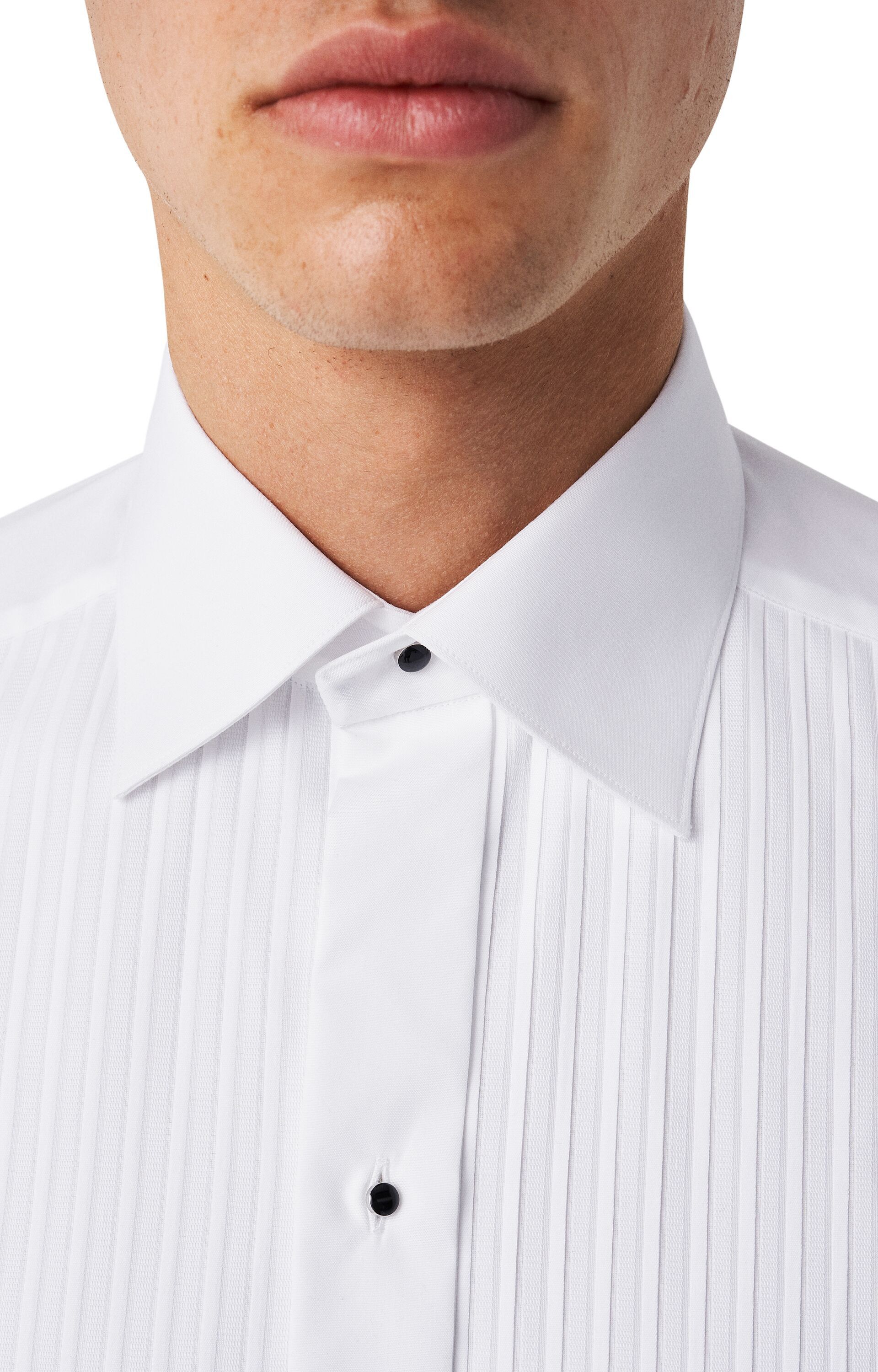 Contemporary Fit White Pliss&eacute; Black Tie Shirt