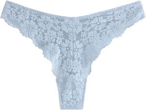 Stringtrosa i spets