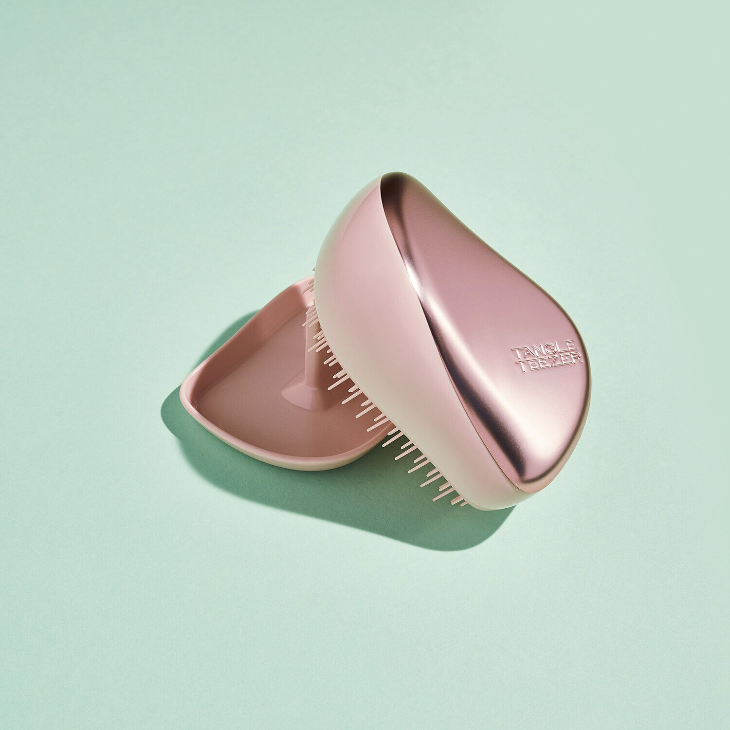 COMPACT STYLER POWDER PUFF