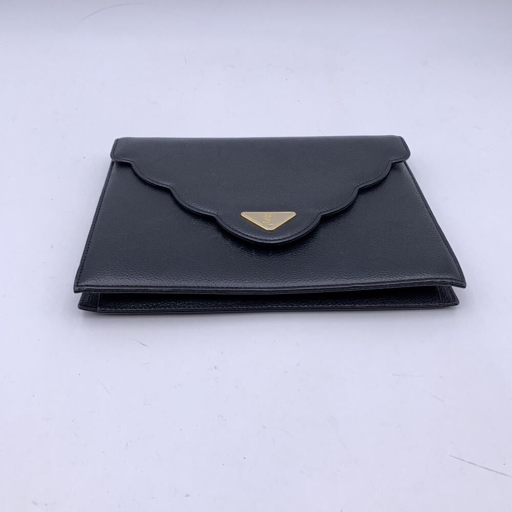 Yves Saint Laurent Clutch