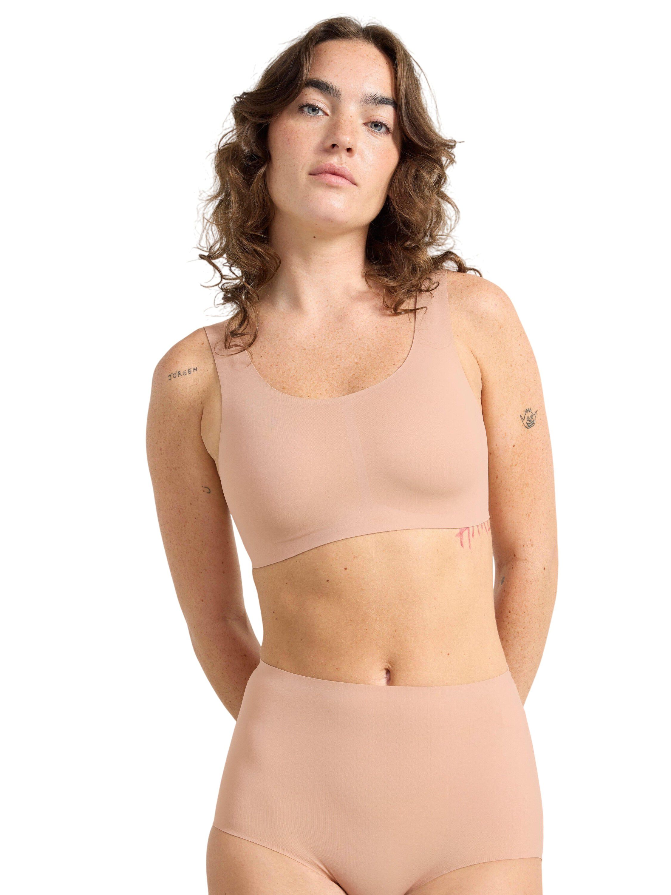 Super soft bra with a round necklin