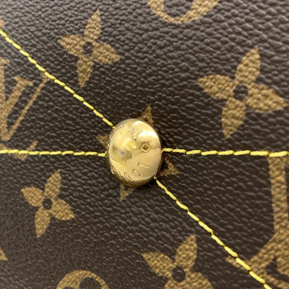 Louis Vuitton Tote