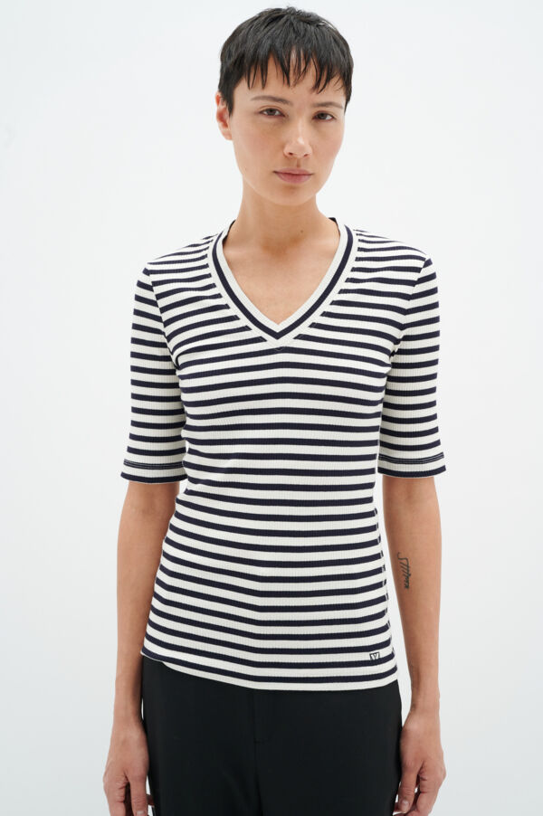 DagnaIW Striped V T-Shirt