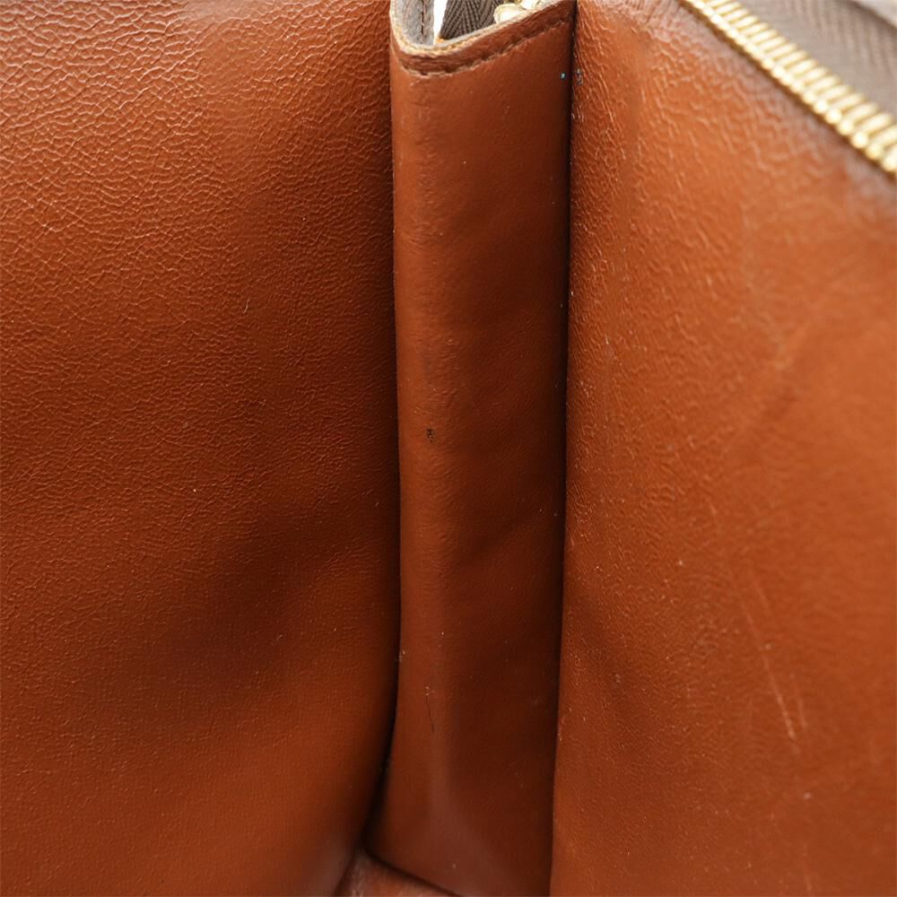 Louis Vuitton Poche Toilette