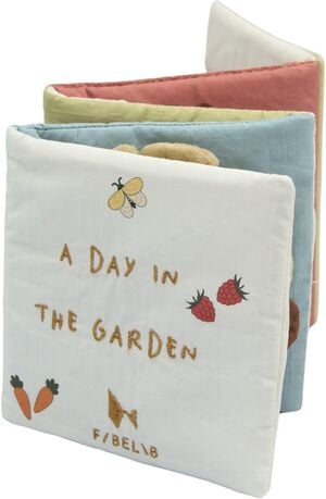 Fabric book - Garden