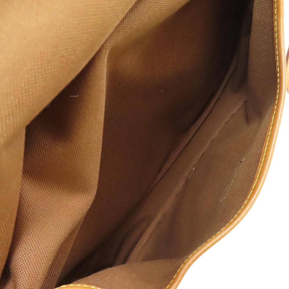 Louis Vuitton Saumur