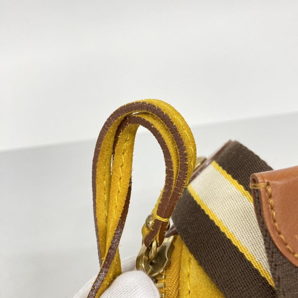 Louis Vuitton Shoulder Bags