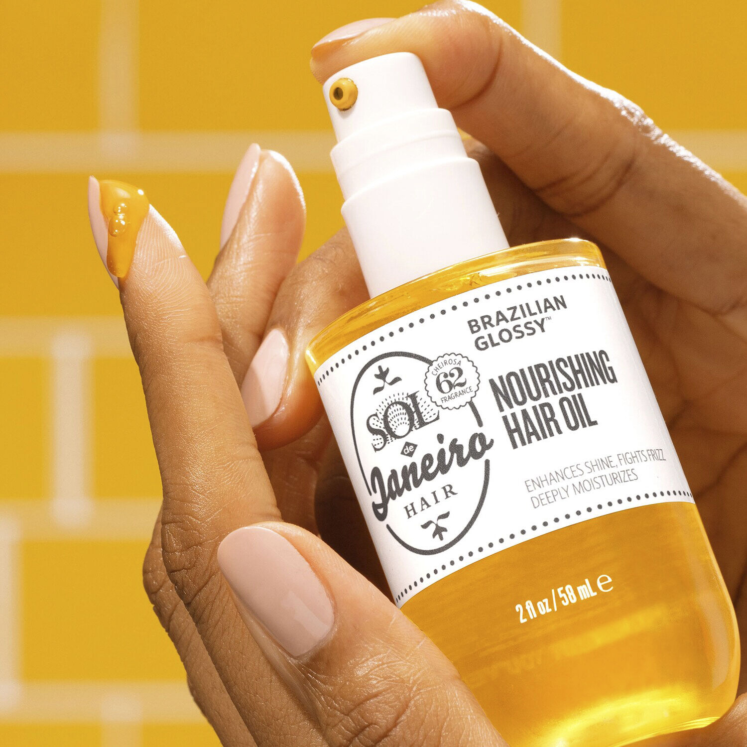 Brazilian Glossy - Anti-frizz plejende olie