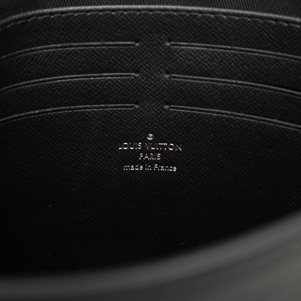 Louis Vuitton Pochette Homme