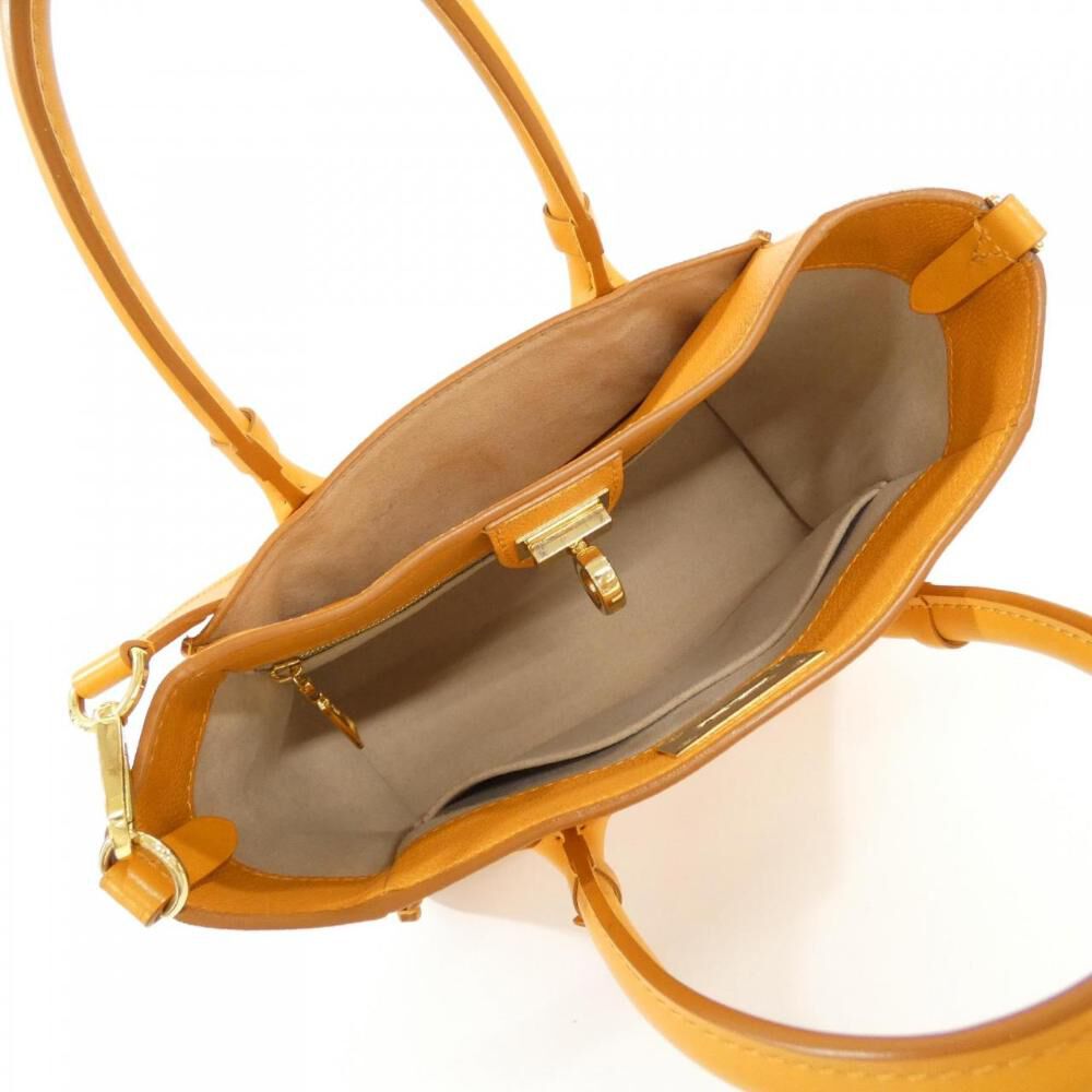 Louis Vuitton On My Side