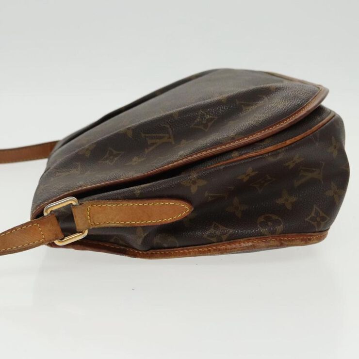 Louis Vuitton Menilmontant