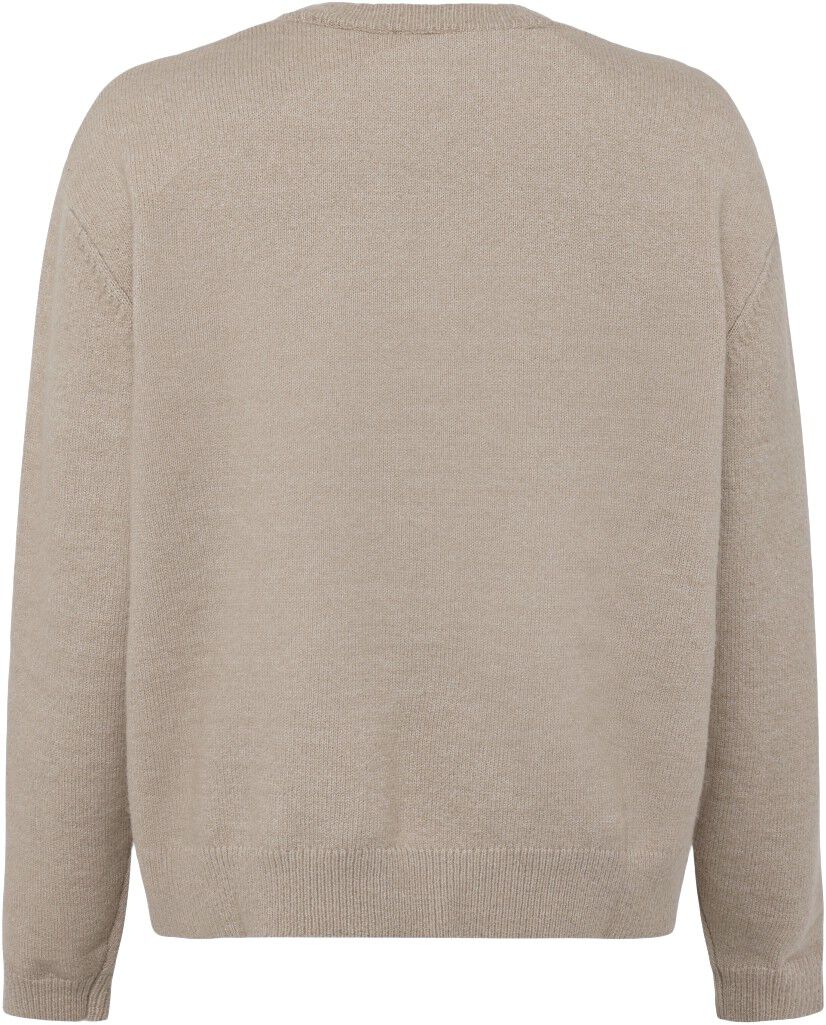 Souffl&eacute; yarn sweater