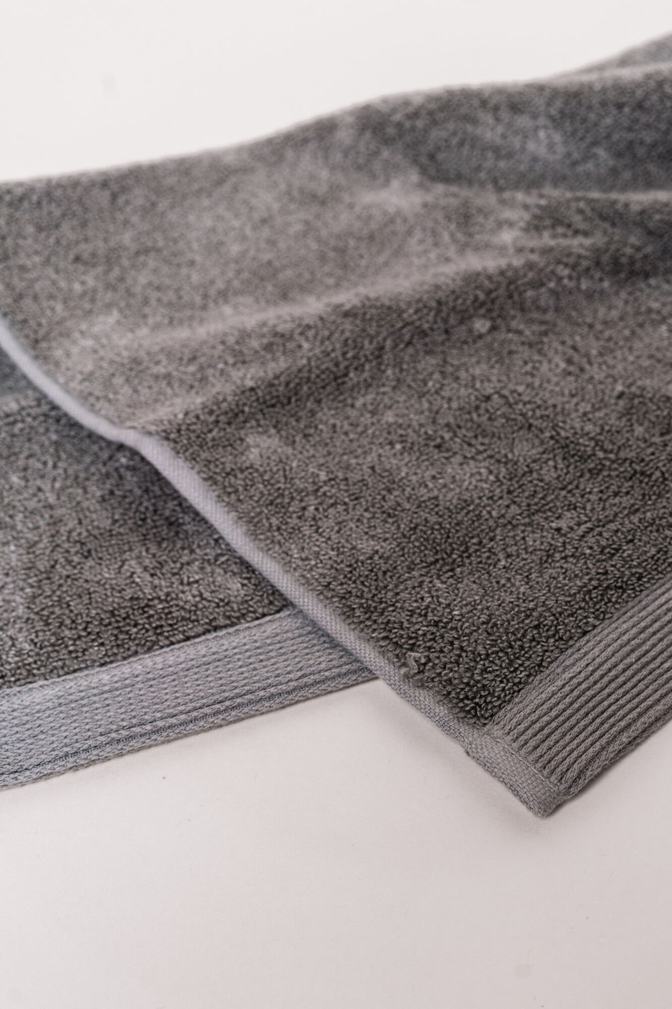 Hotel & spa steeple gray 30x30 cm