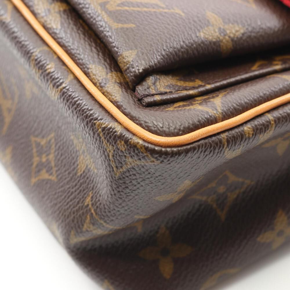 Louis Vuitton Shoulder Bags