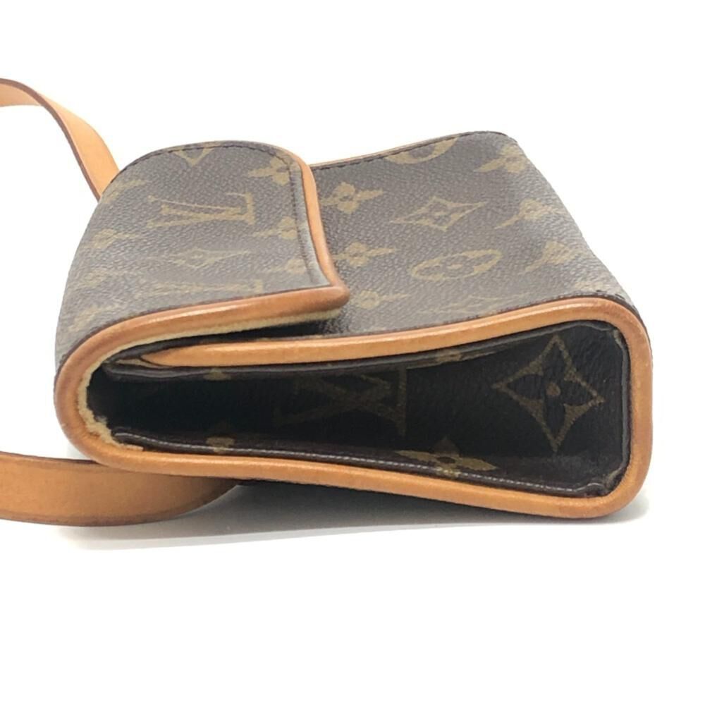 Louis Vuitton Clutch