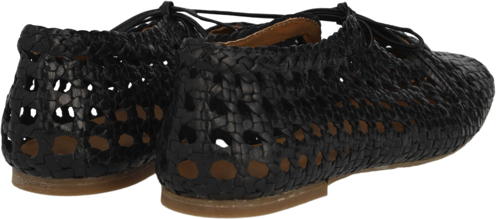 Bl&oslash;d h&aring;ndflettet ballerina med sl&oslash;jfedetalje