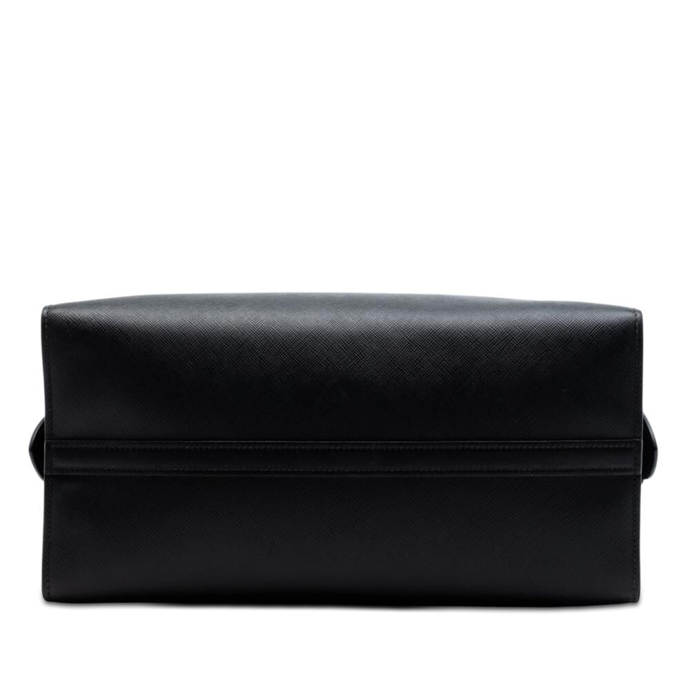 Prada Esplanade