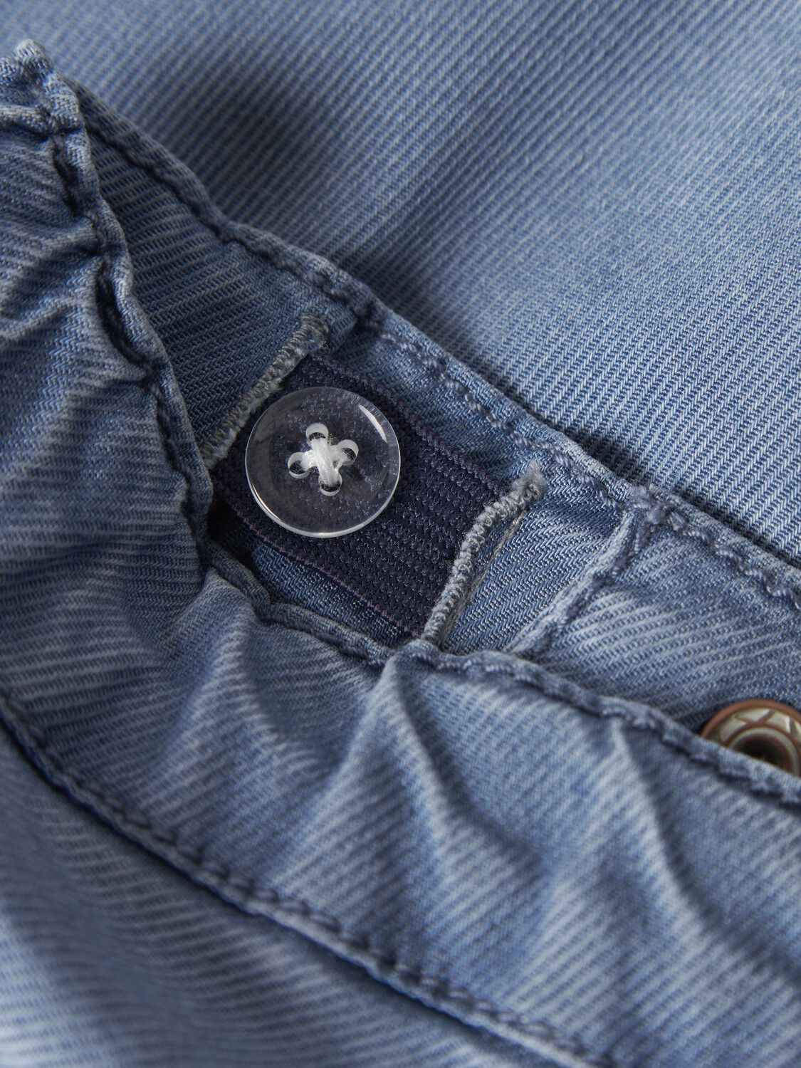 NBFROSE SHAPED R EMB JEANS 5321-YB