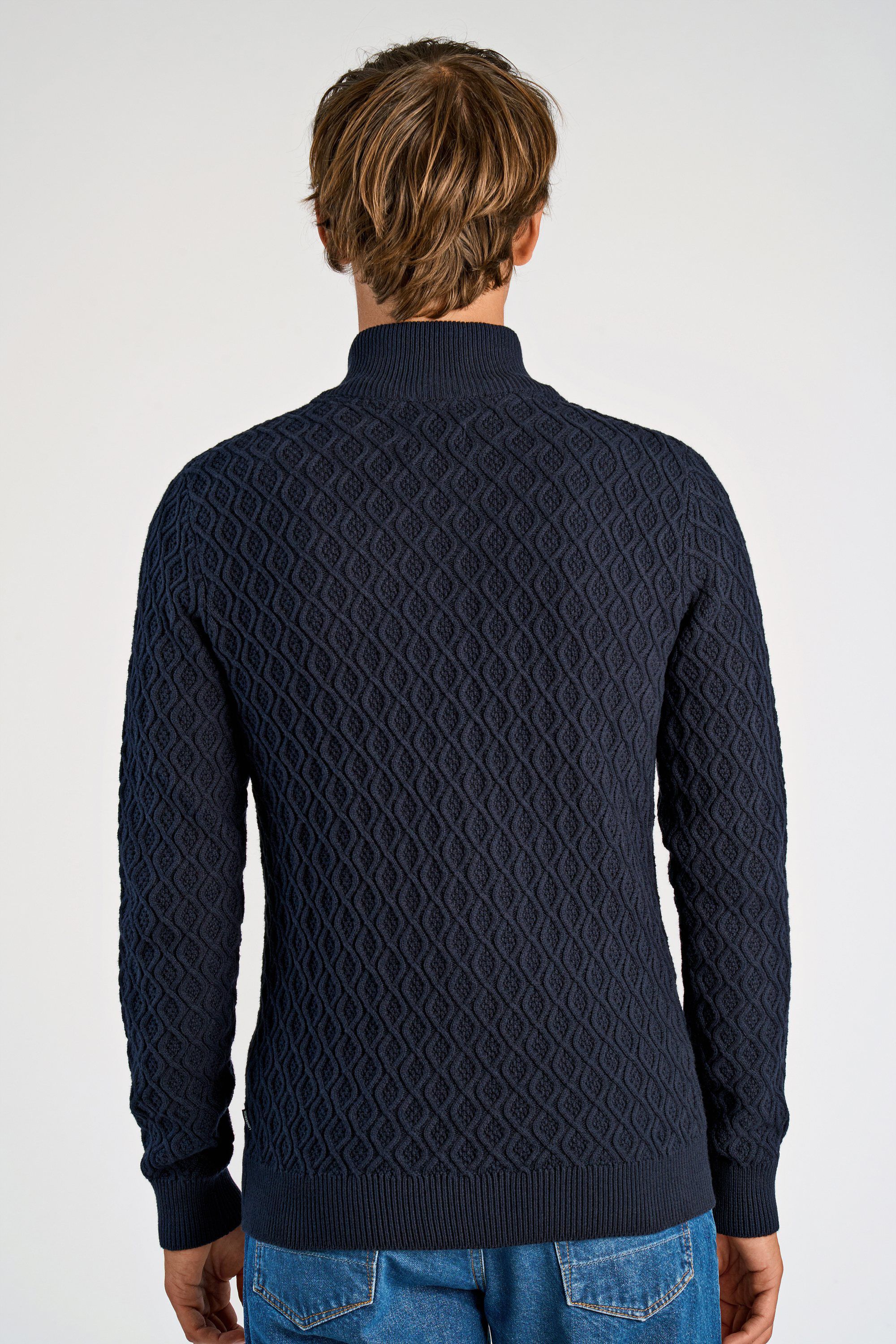 Recycle structure full zip