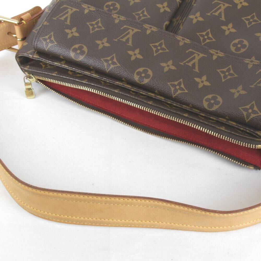 Louis Vuitton Shoulder Bags