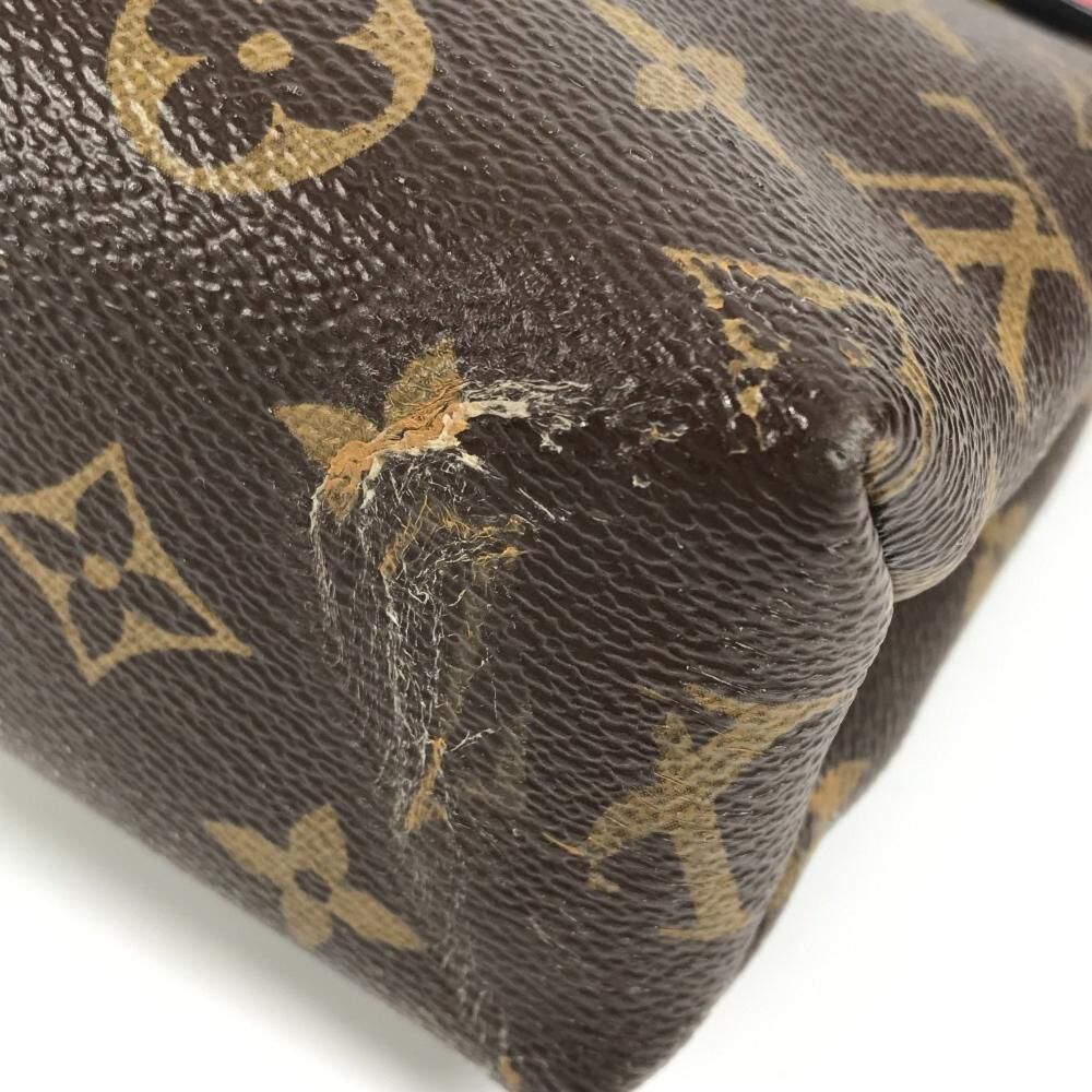 Louis Vuitton Shoulder Bags