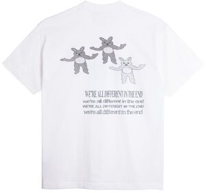 Tee | Different in the end