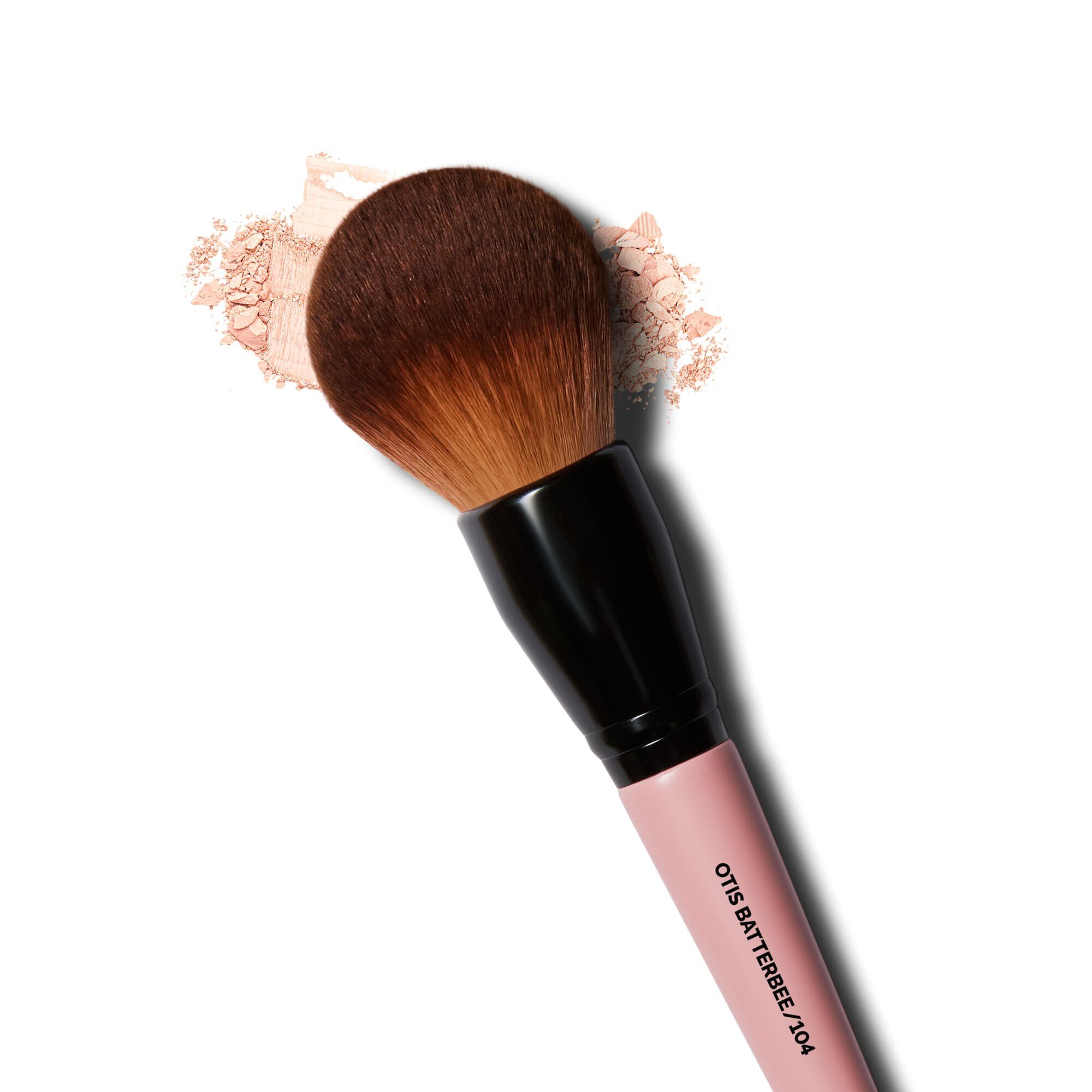 ULTIMATE BRONZER BRUSH 104