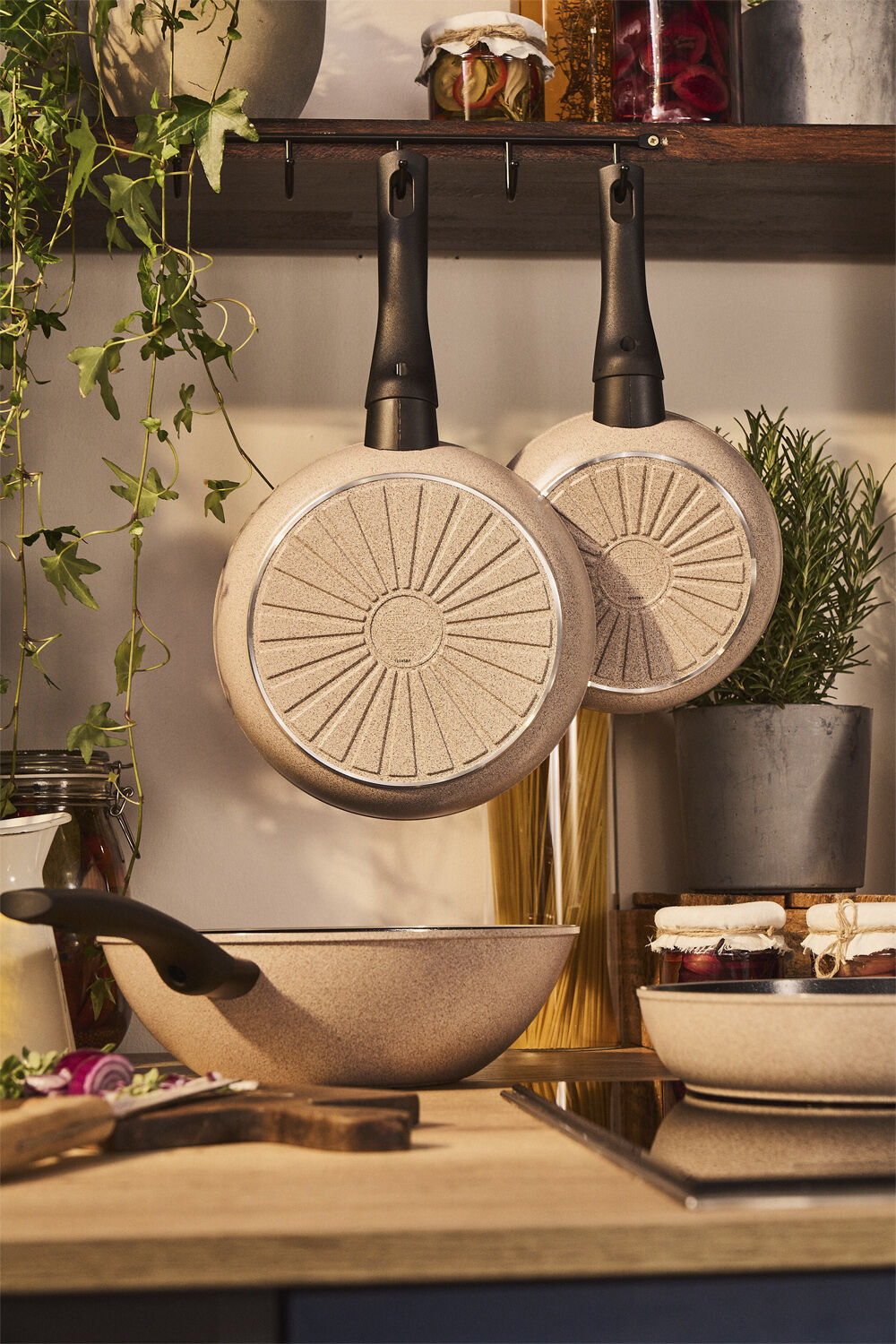 Ledro Stekpanna 24 Beige Rund Aluminum