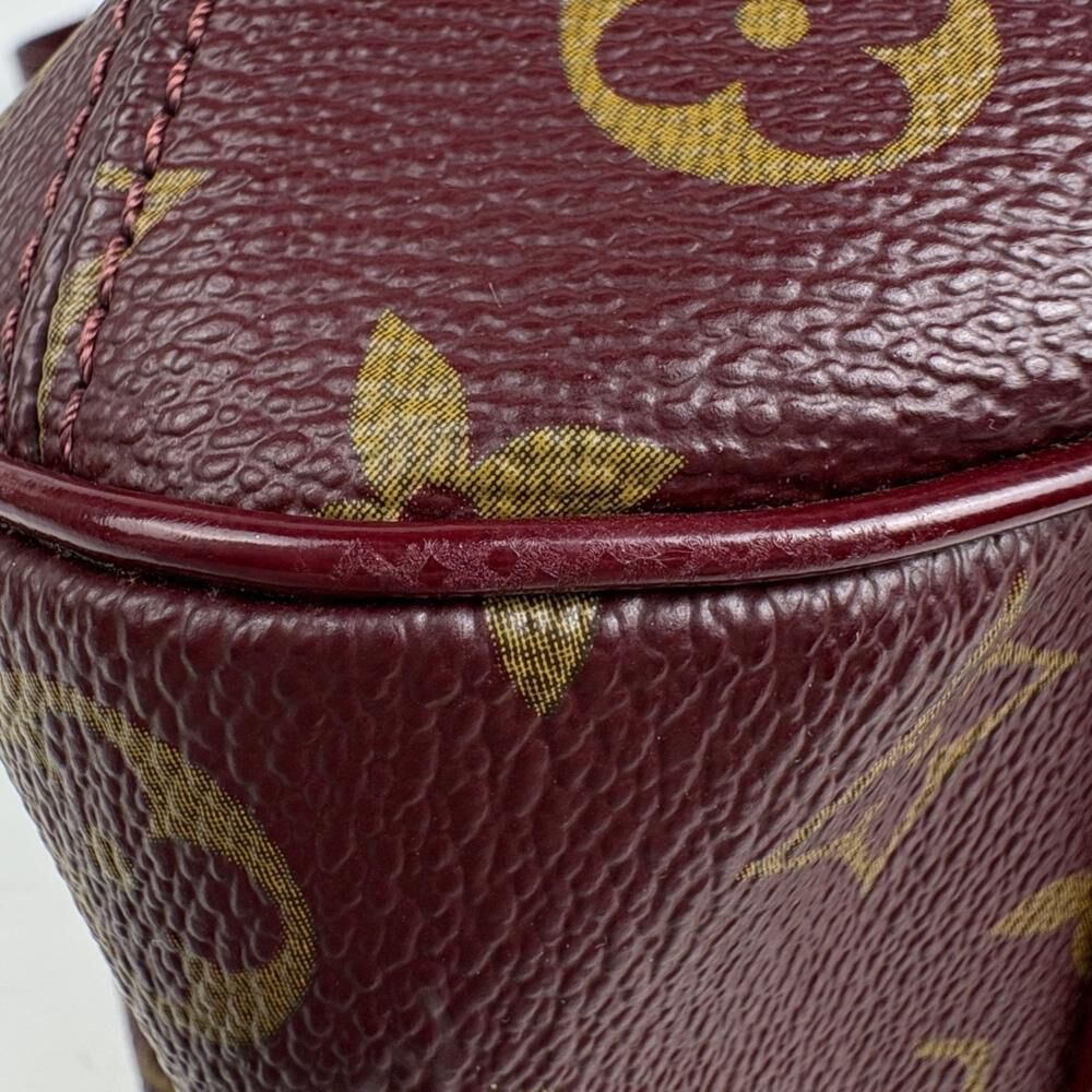 Louis Vuitton Shoulder Bags