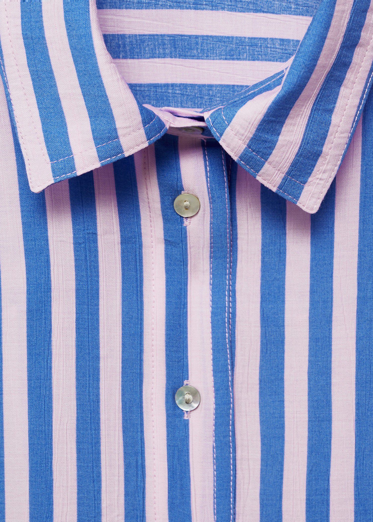 Short sleeve striped shirt