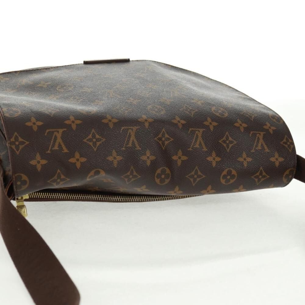 Louis Vuitton Messenger