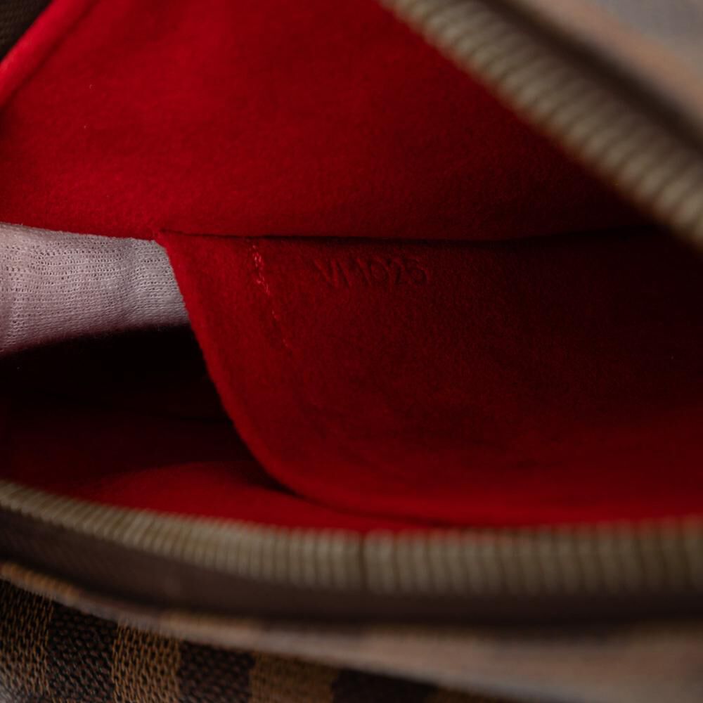 Louis Vuitton Shoulder Bags