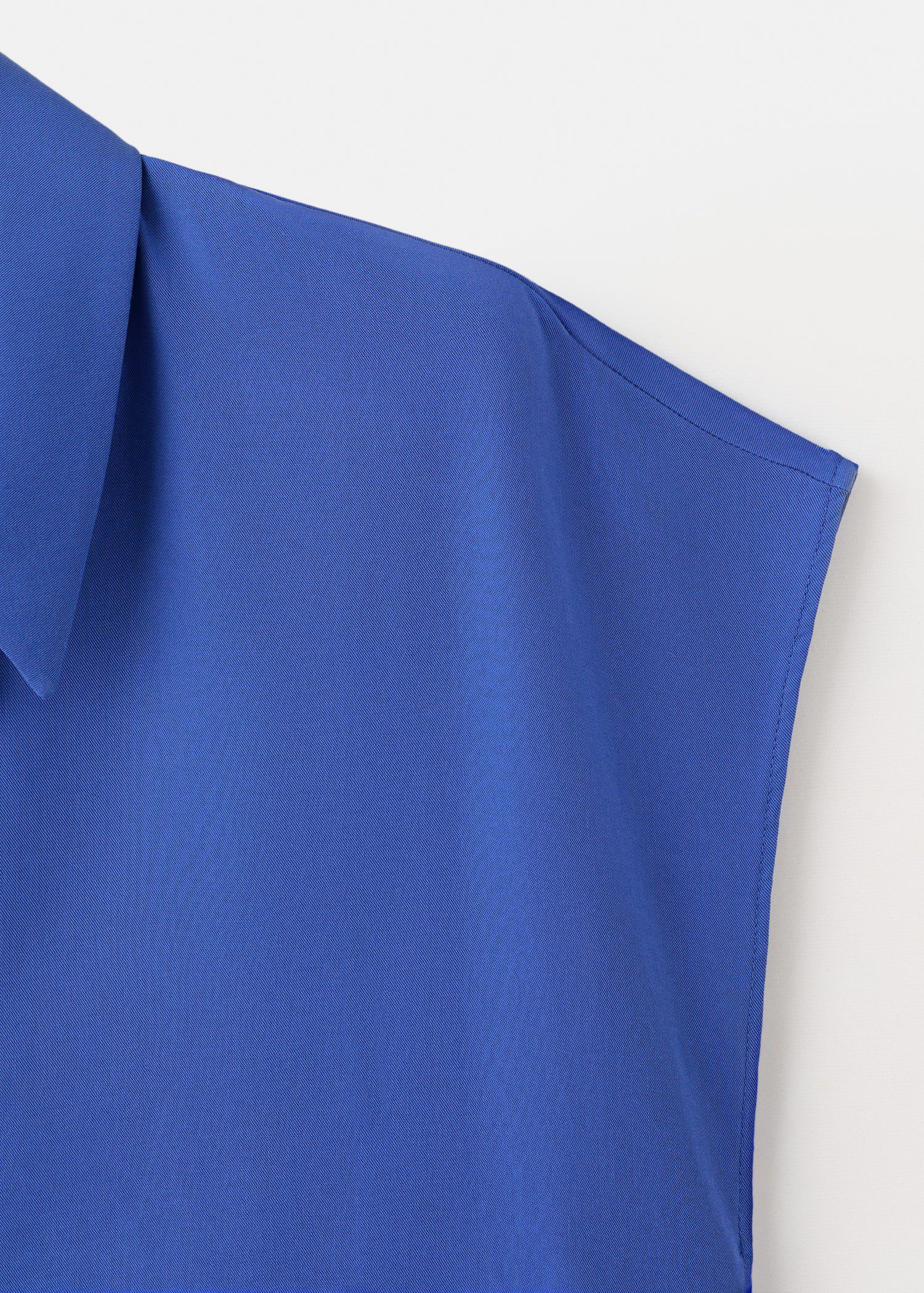 Short-sleeved lyocell shirt